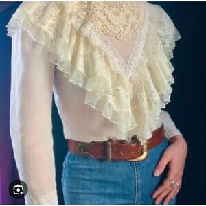Gunne Sax Jessica’s Gunnies 1970s Vintage Victorian Style Ruffles & Lace Blouse